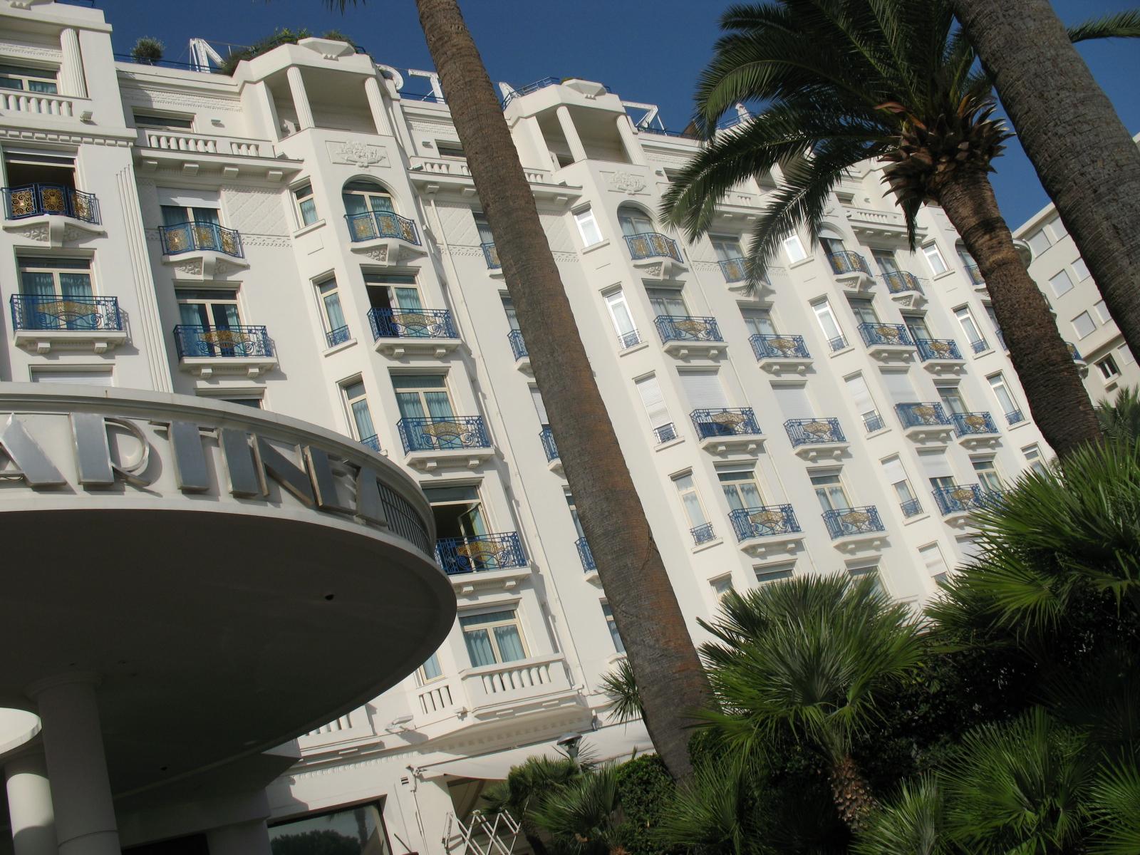 Where to stay in Cannes. The Hotel Martinez provides a luxury choice